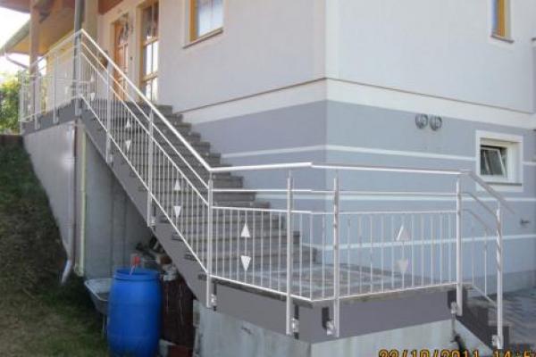 Stiegengeländer für Außentreppe