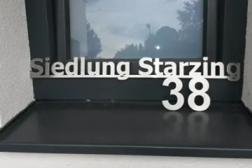 Nirogeländer bei Kellerabgang