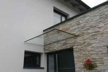 Glasvordach